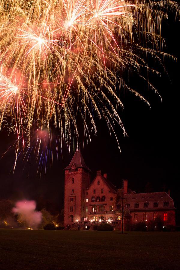 Gaestehaus Schloss Saareck Mettlach Exterior photo